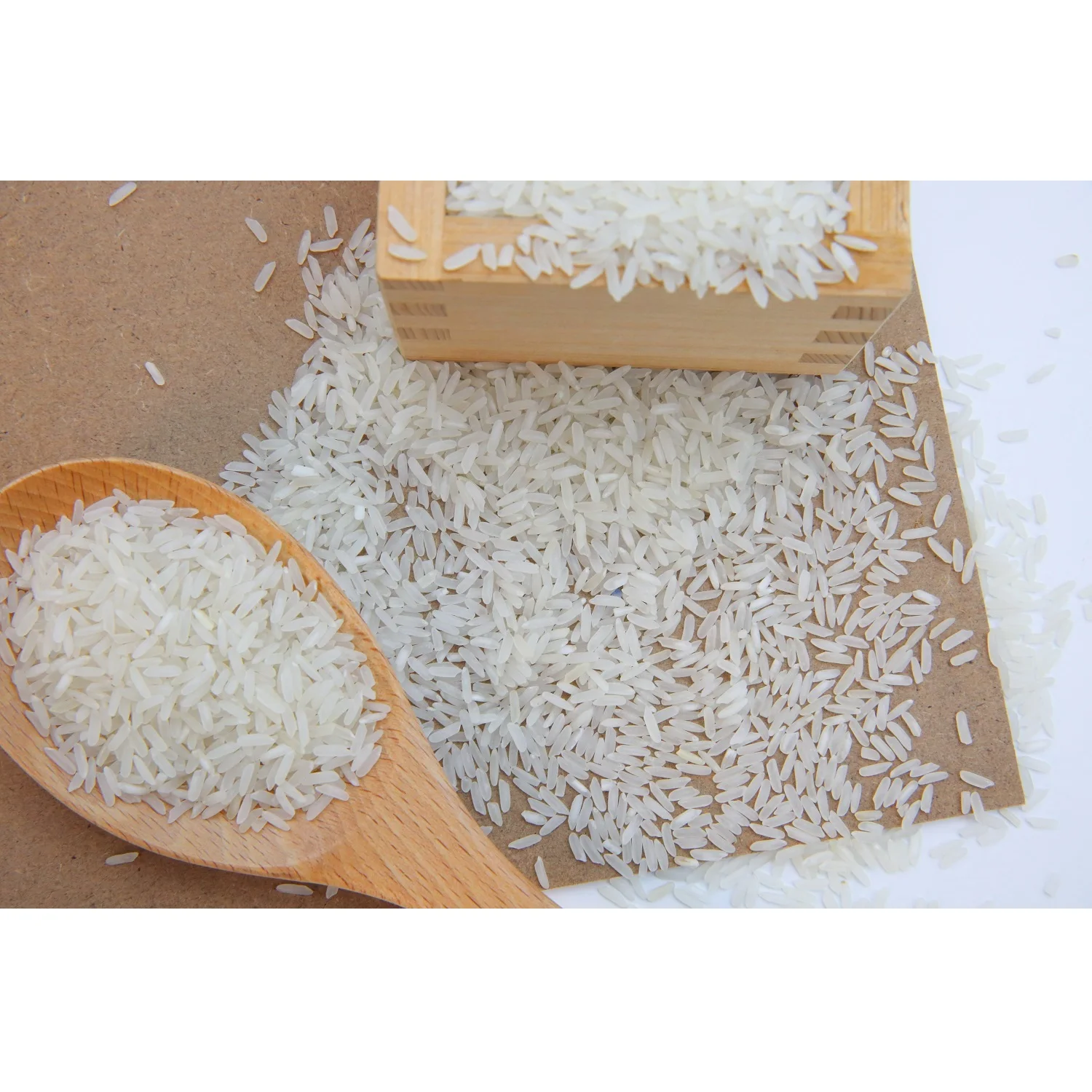 Viet Nam High Quality 5% standard Current Year 24 Months White Rice JASMINE RICE