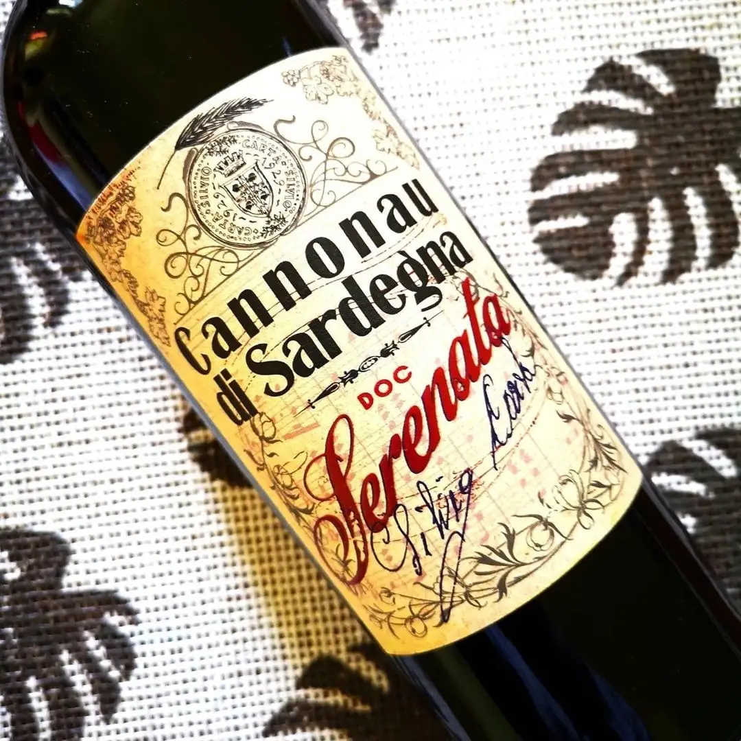  Лучшее итальянское красное вино-каннонау-серената-75cl-готово к