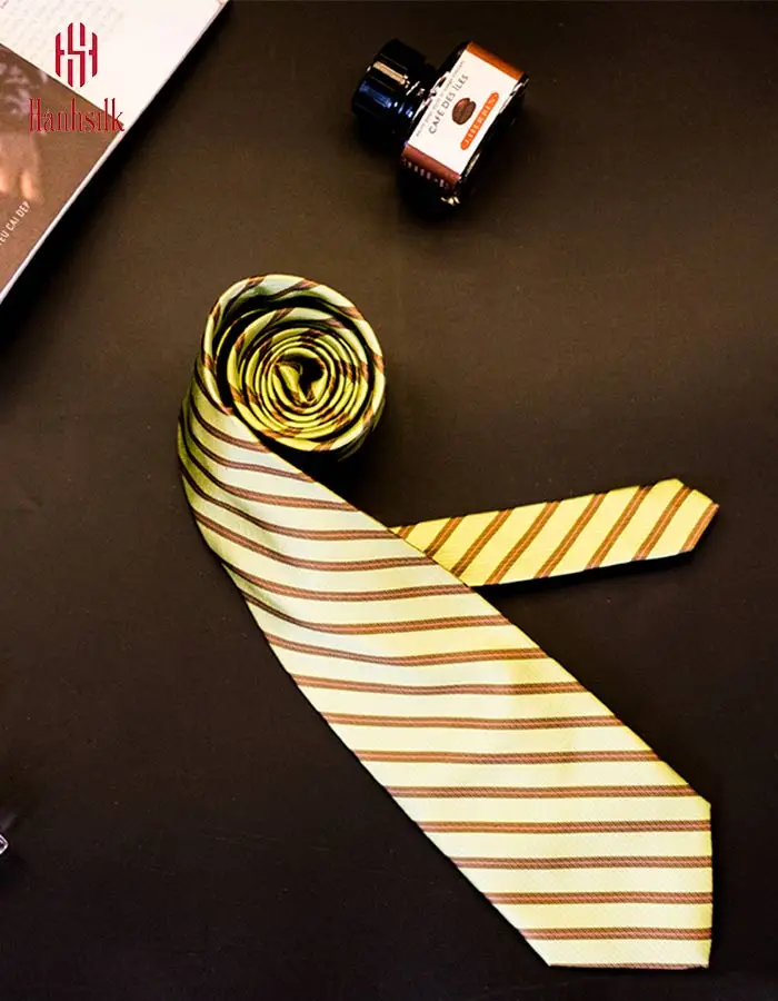 Высокая мода галстук с элегантным шелком и узором из ханьского шелка бренд сделано во Вьетнаме