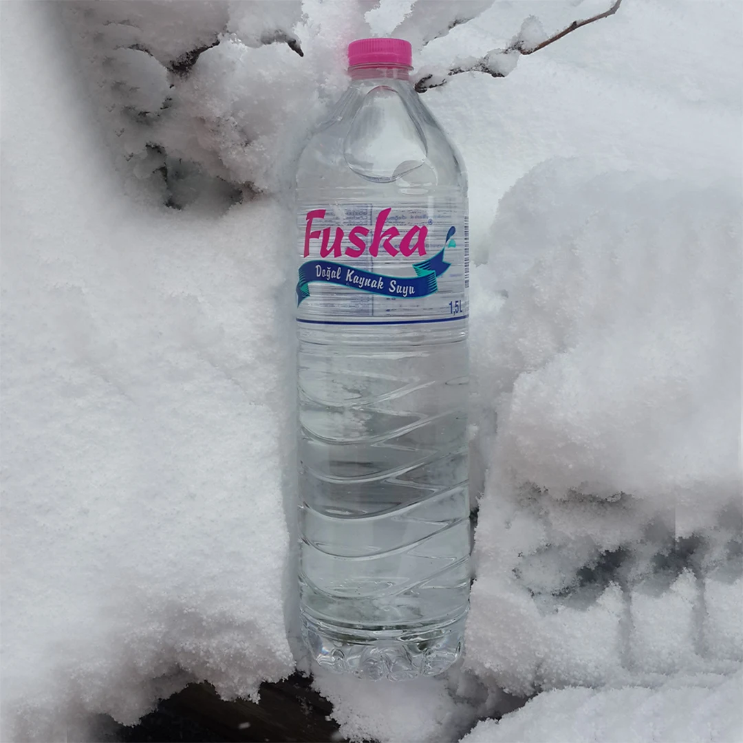 Water Bottle 1.5 ltr Plastic Bottled Water Pure Softy Sparkling Natural Spring Water