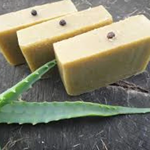 OEM/ODM Handmade Herbal Green Soap with Aloevera for Oily Skin Care for Hotels Amenities