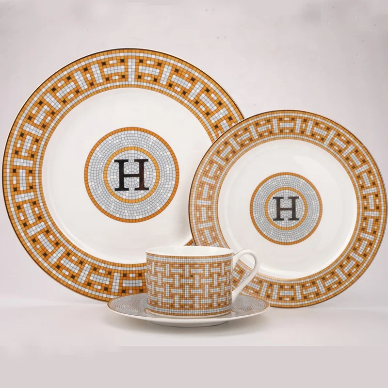 
Wholesale Decoration Plate Exquisite Restaurant Good Quality Gold Plate Flat White Round Dinner Dish Luxury Plate Sets 