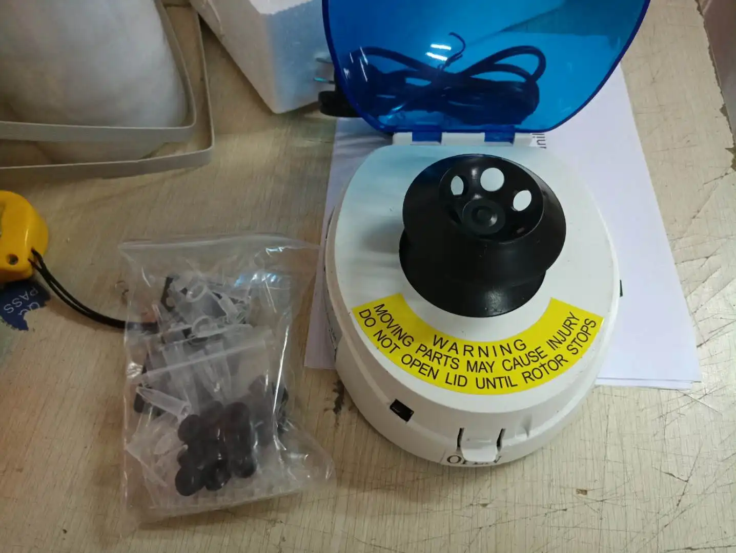 Hot saleMicro centrifuge,mini centrifuge separator machine low price MSLZL02