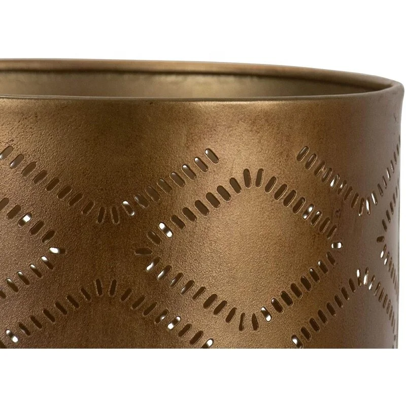 Massive Creation of iron T-light Holder Tabletop Decorative Item for Home and Room Decoration with customised colour