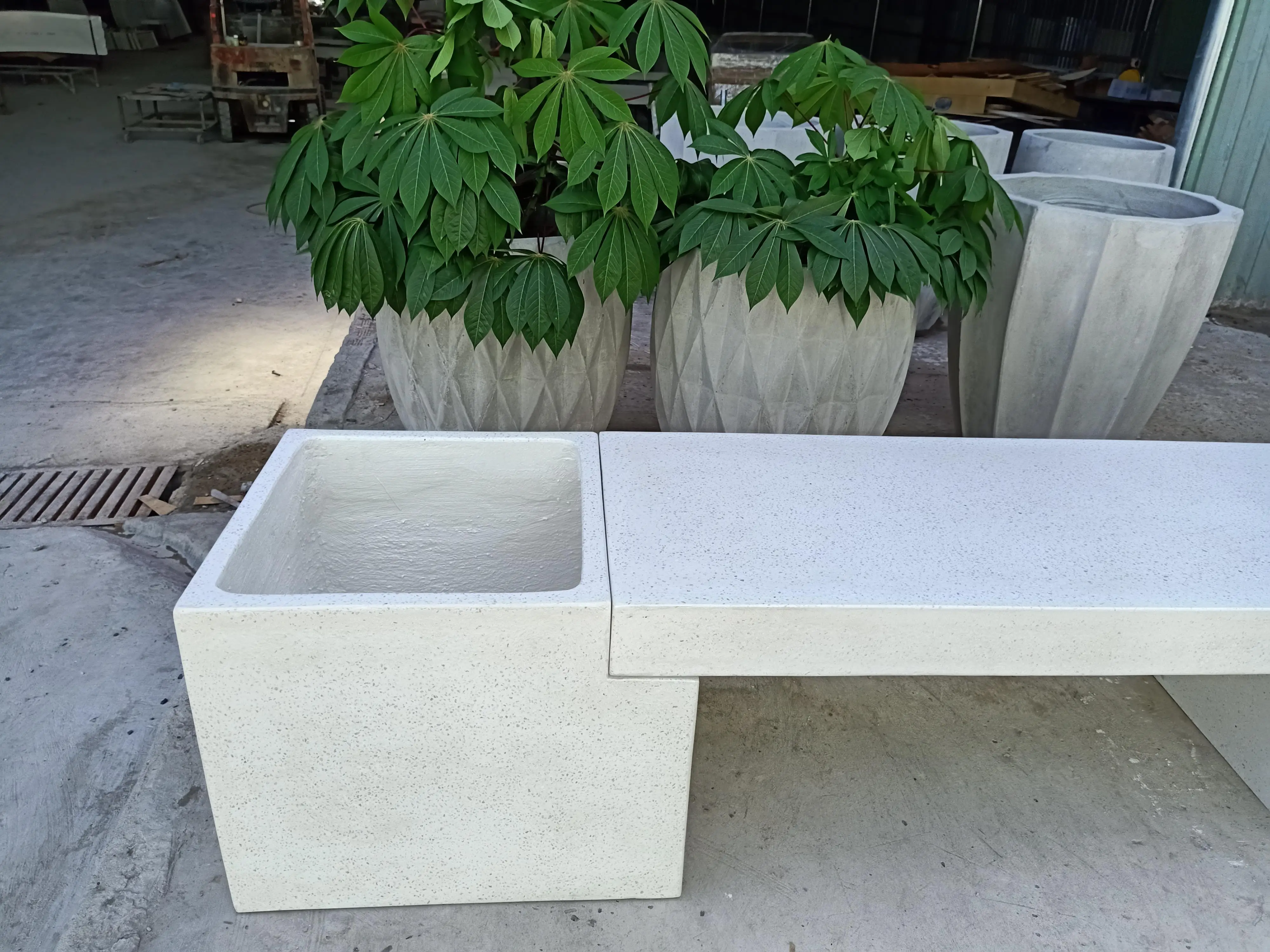 Wholesale 2mt High Quality Lightweight Concrete Multipurpose Bench and Pot from Vietnam for Nursery Planting