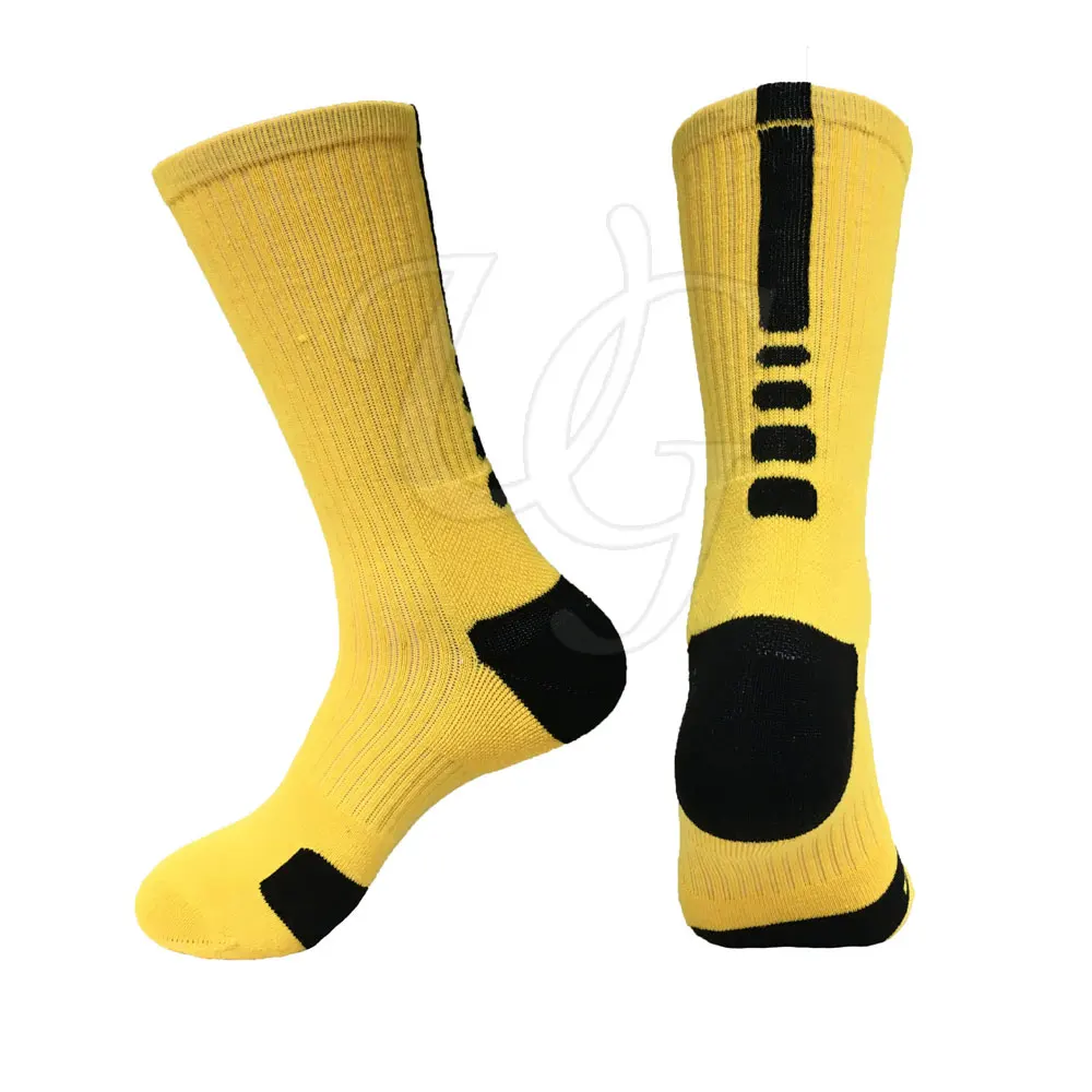 Wholesale Sports Grip White Socks Non Slip Dry-Fit Cotton Men Basketball Fashion Compression Sock with Terry