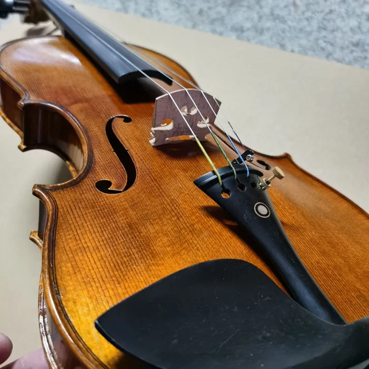 handmade violin 3.jpg