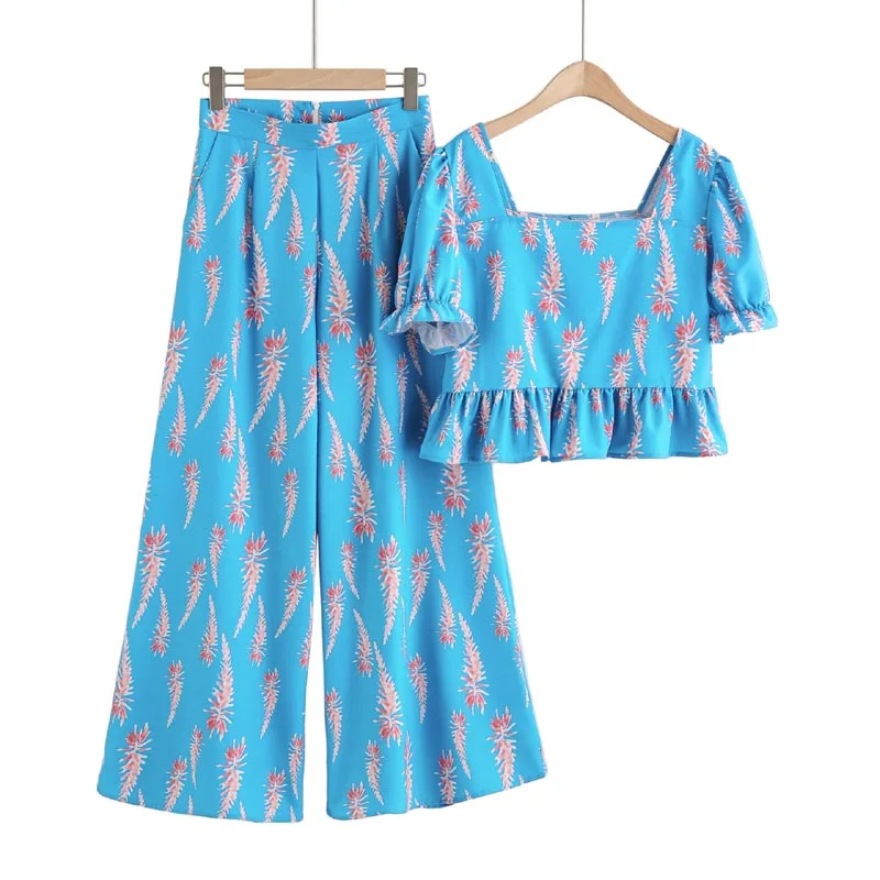 
 Женский летний комплект из топа с цветочным принтом и брюк с широкими штанинами  