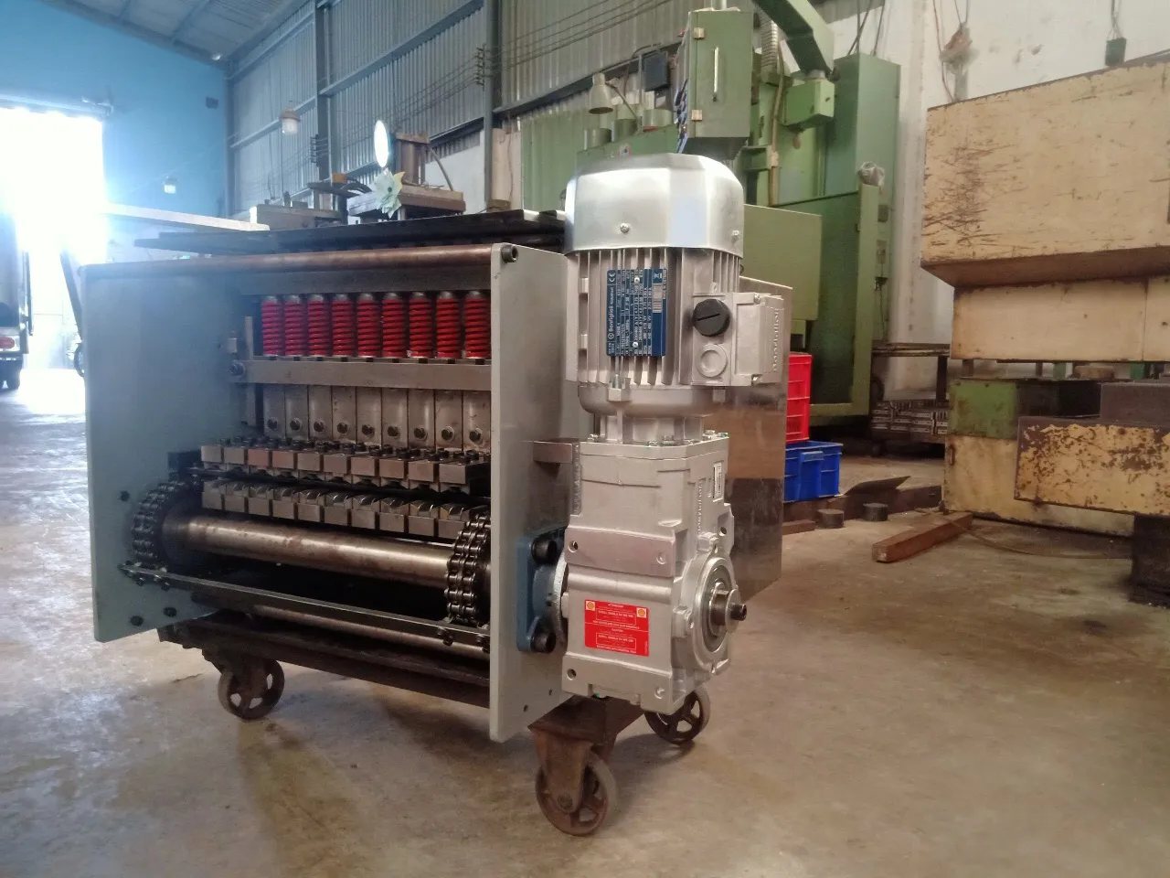 Automatic  Cashew nut shelling and processing machine lines. Full set from raw cashew into finished product.