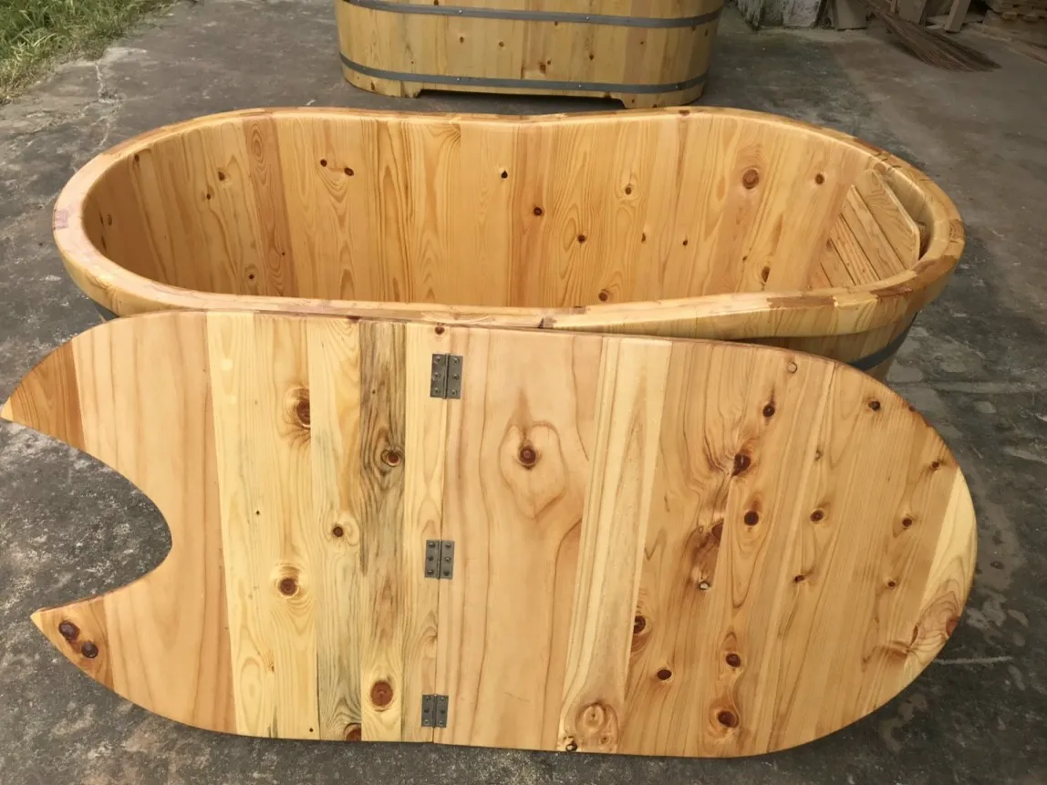 Wooden Soaking Tub Adds Organic Flair