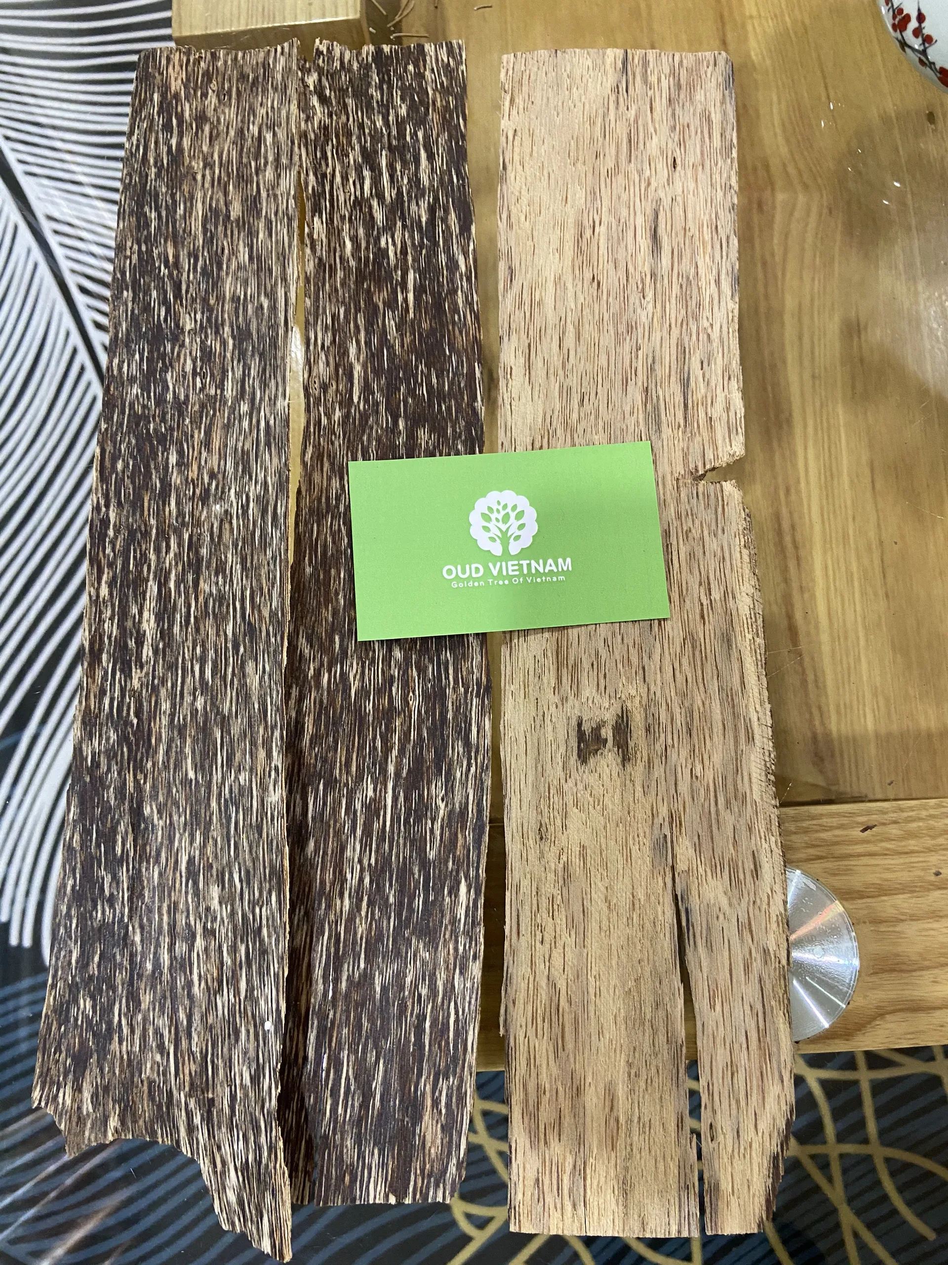 Top High Quality Brown Oud Agar Chunks Grade 3A 0.5 mm Sweet Floral Scent 100% Oud wood