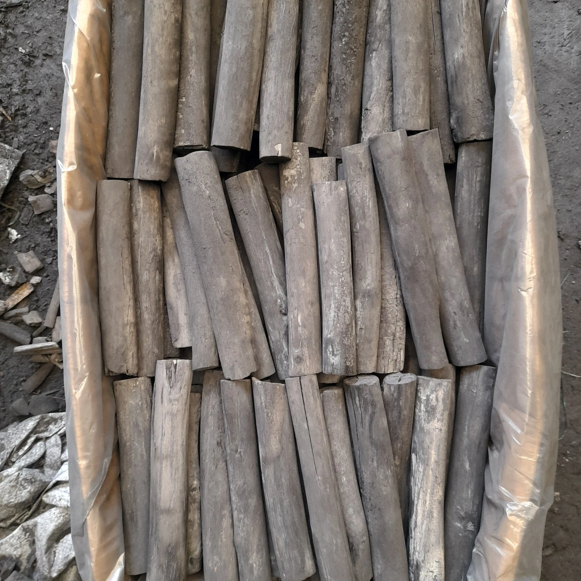 Уголь без крахмала для рынка Европы с высоким уровнем нагрева и низким содержанием пыли