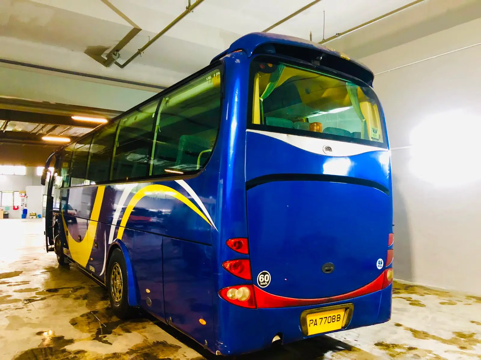  Подержанное состояние YU TONG BUS 1 PA7708B - YUTONG ZK6100H с дизельным