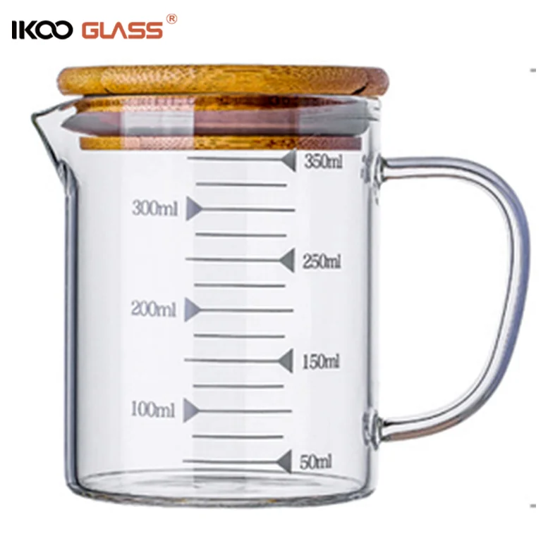 Graduated Beaker Mug with Handle and Durable Bamboo Lid Borosilicate Glass Multi-Function Food Grade Measuring Cup