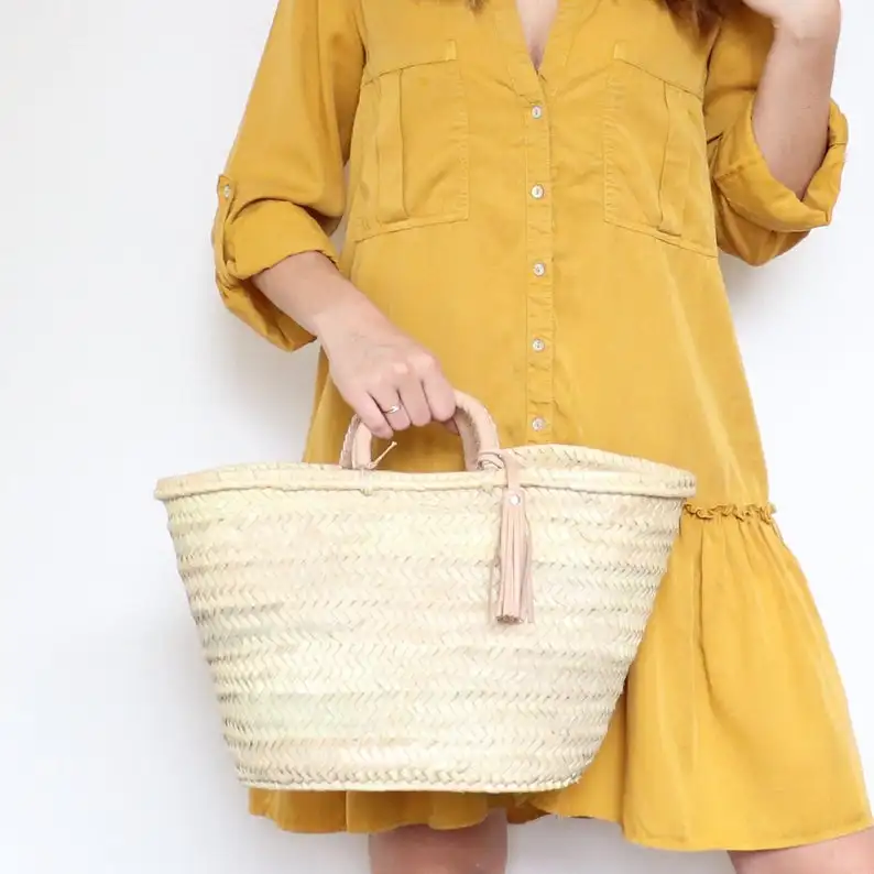 
Straw basket bag with Leather Handles and Tassel - Natural 