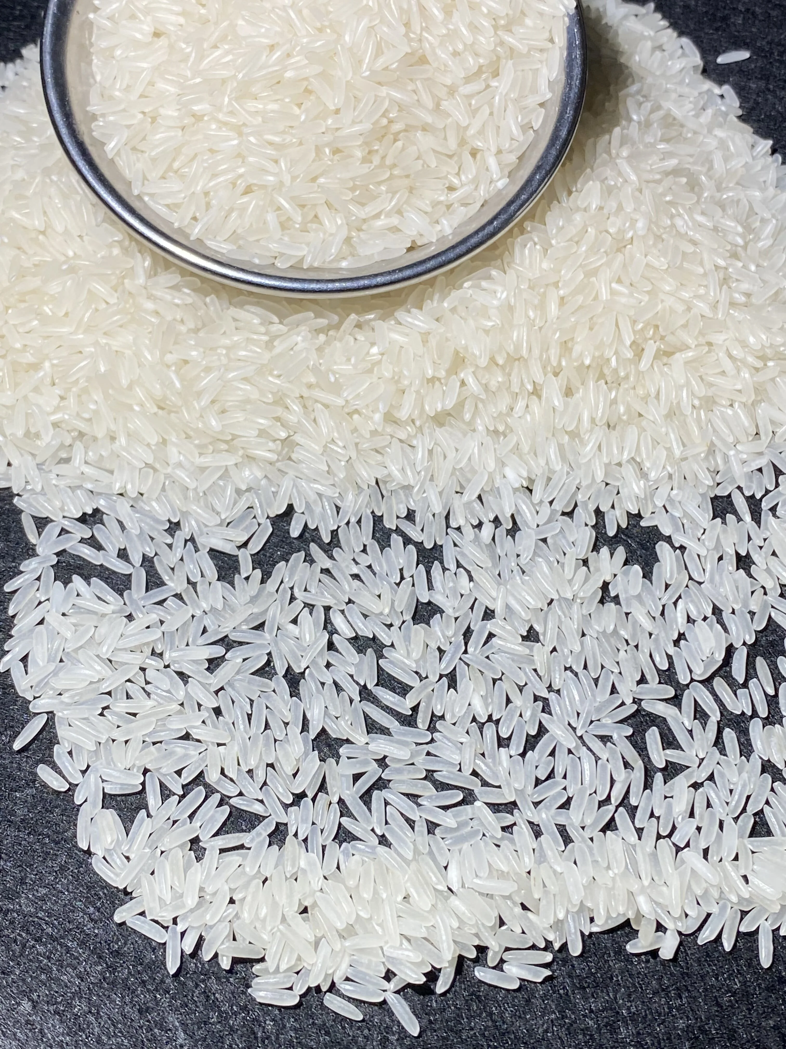 Длинный зернистый рис, 5% сломанный, сделано в Вьетнаме rise