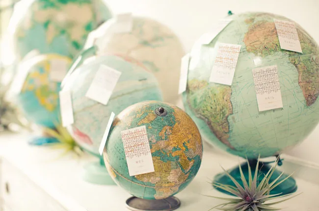 New Vintage World Globe With Stand Classic Design Rotating Earth Globe High Quality Desktop Metal Globe With Stand