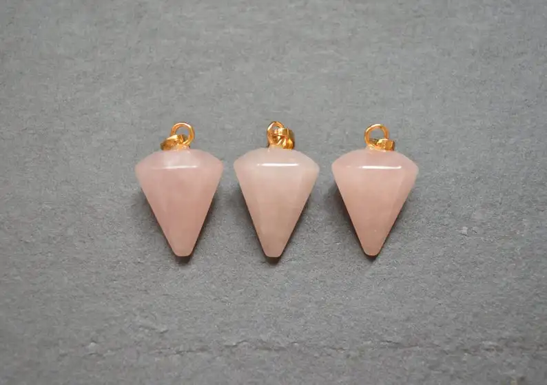  Кулон в форме карандаша из натурального зеленого оникса