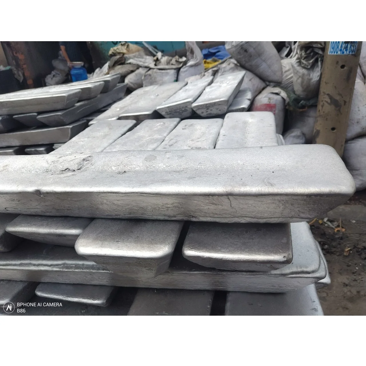 Vietnam Manufacturer 1000 Series Harsh Surface Minerals And Metallurgy 84% Purity Aluminum Alloy Ingot ADC 12