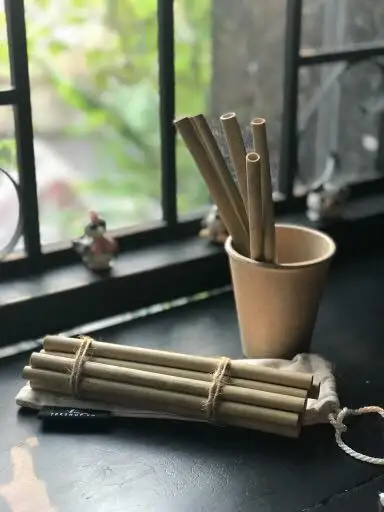
bamboo straws 