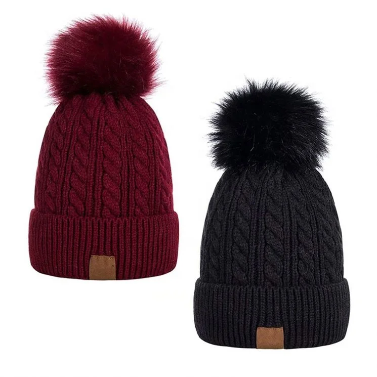 pom beanie (2).jpg