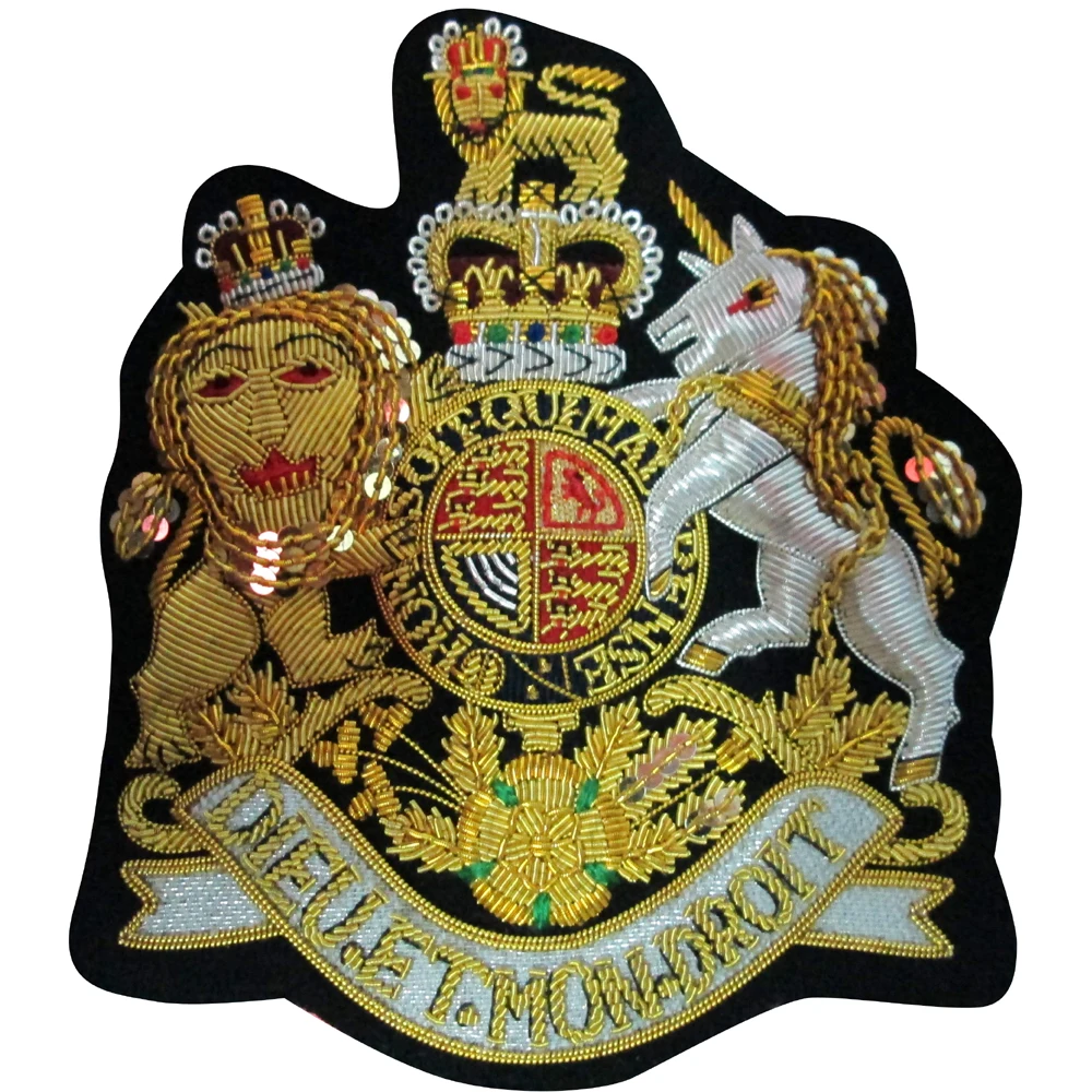 Personalized Cheap Custom Made Family Embroidered Crest Emblem Wool Cloth with Sequins Magnetic Feature Available Factory Price