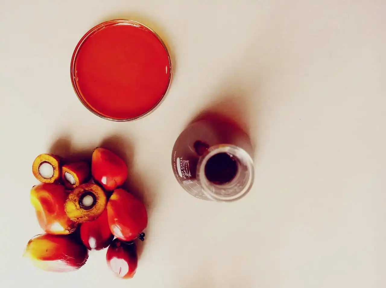 Best Quality Cooking 4.5% max FFA 100% Purity Natural ISPO Certification Crude Palm Oil (CPO) From Indonesia