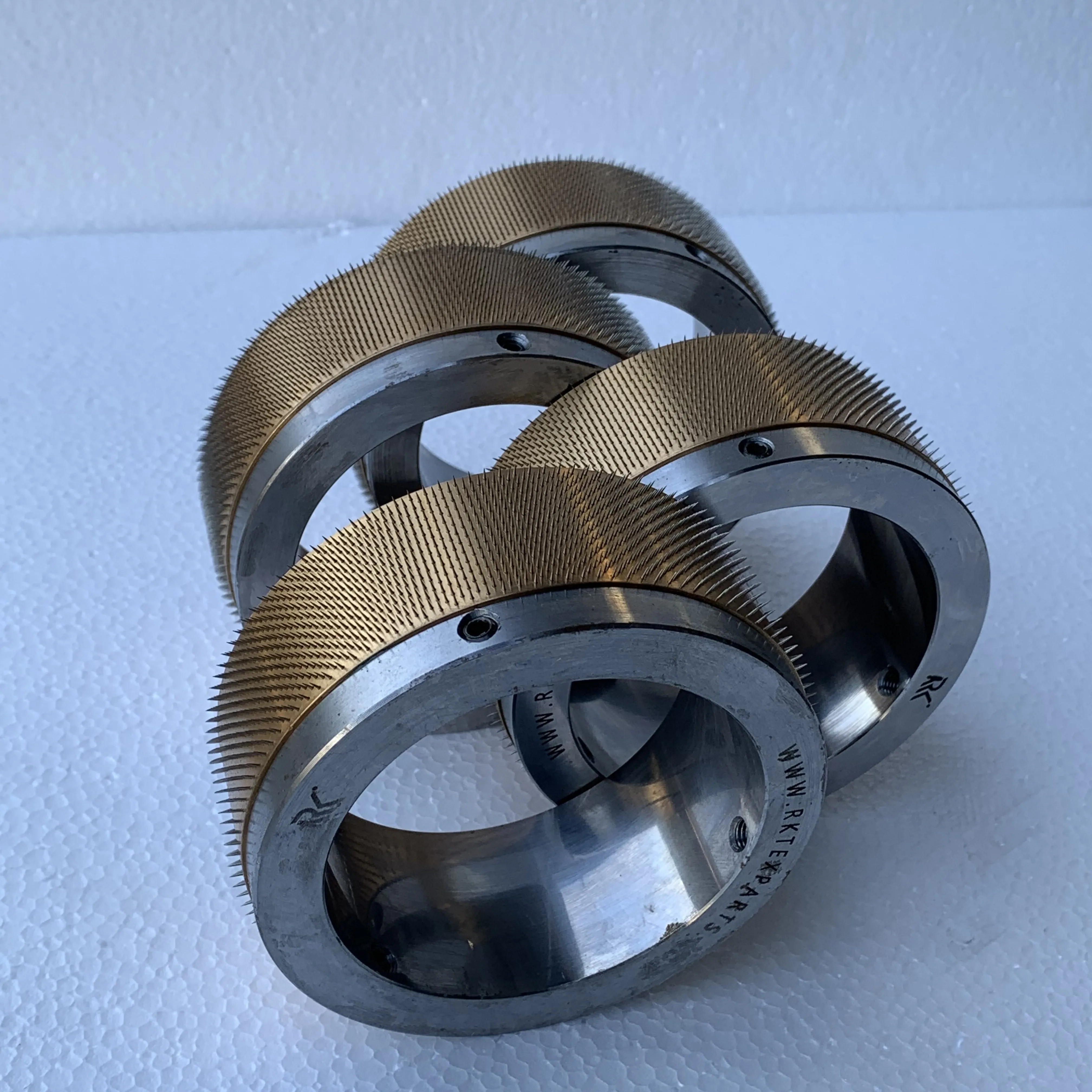  Высокоточный инженерный перфорирующий ролик иглы для пластиковой промышленности