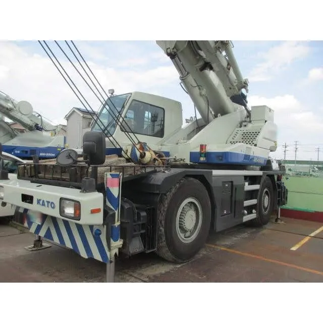 
Rough Terrain Crane Kato KR25H 