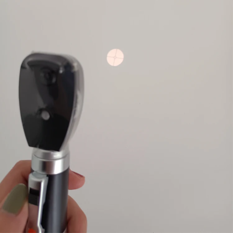 Elaborate design and high quality retinal examination ophthalmoscope