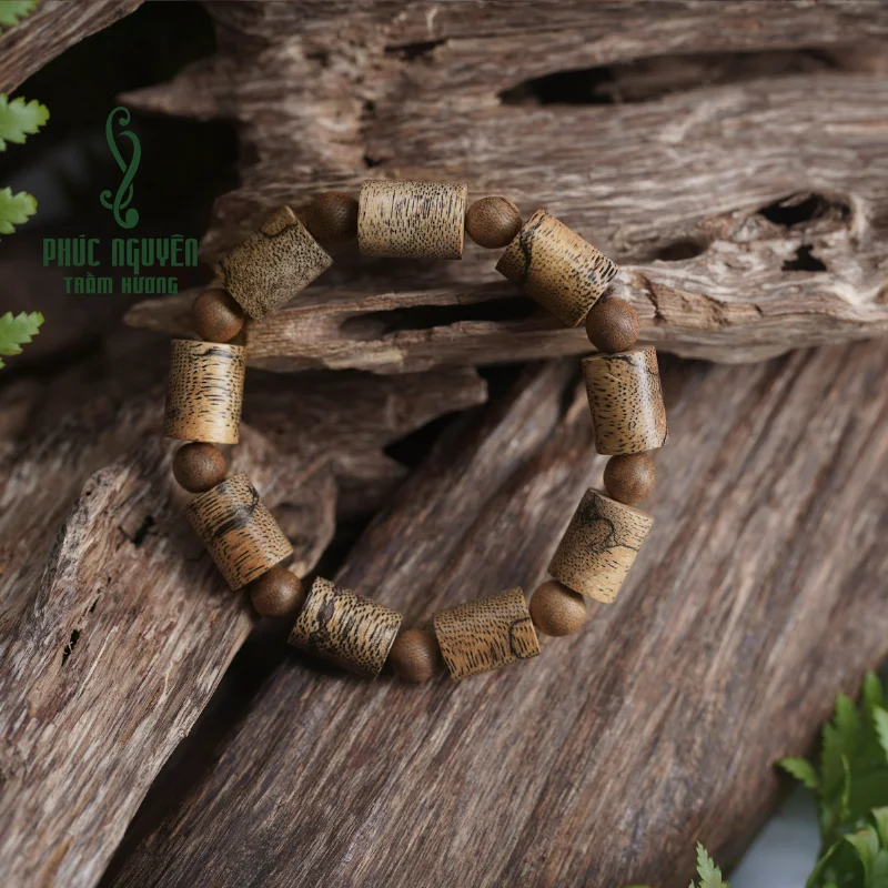 Cylinder Shape Chain All Genders Religious Beautiful Brown Wood Medium Quality Vietnam tock F Oud Bracelet 0130