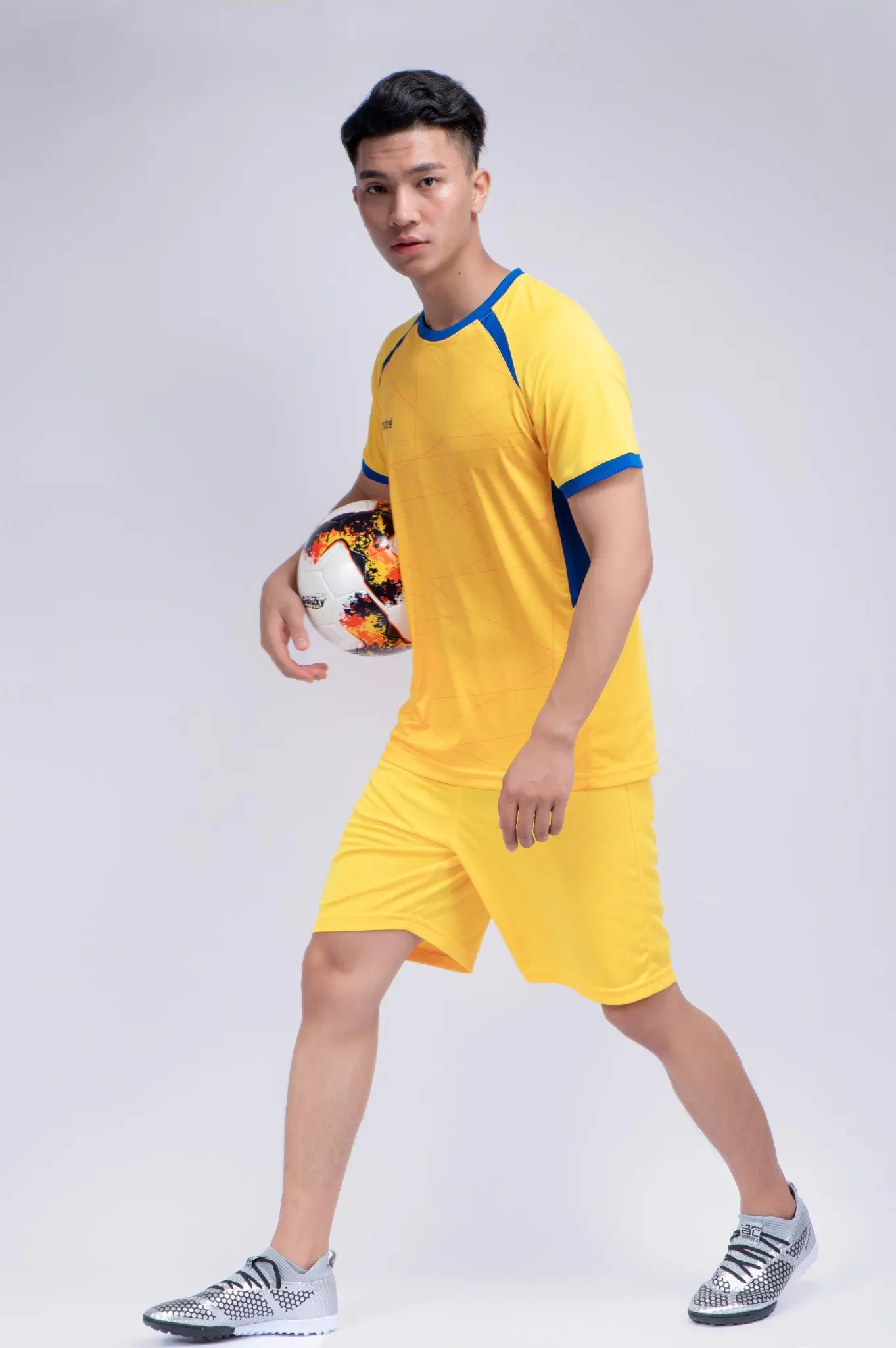 Custom Sport soccer jersey fashional high quality football player suit manufacturer soccer uniform