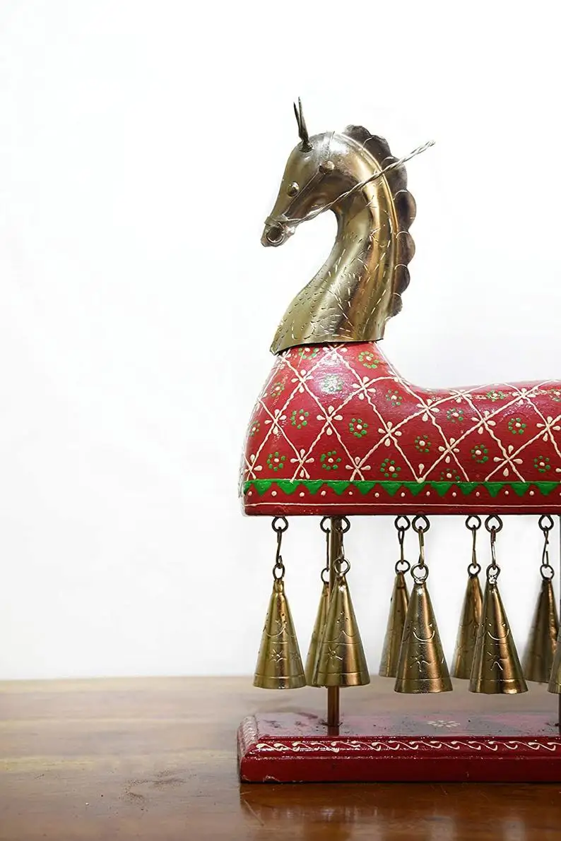 UNIQUE TEN BELL HOURSE TABLE DECORE Newest Amazon Hot Selling Custom  Decorative Metal Luxury Party Office Home Table decoration