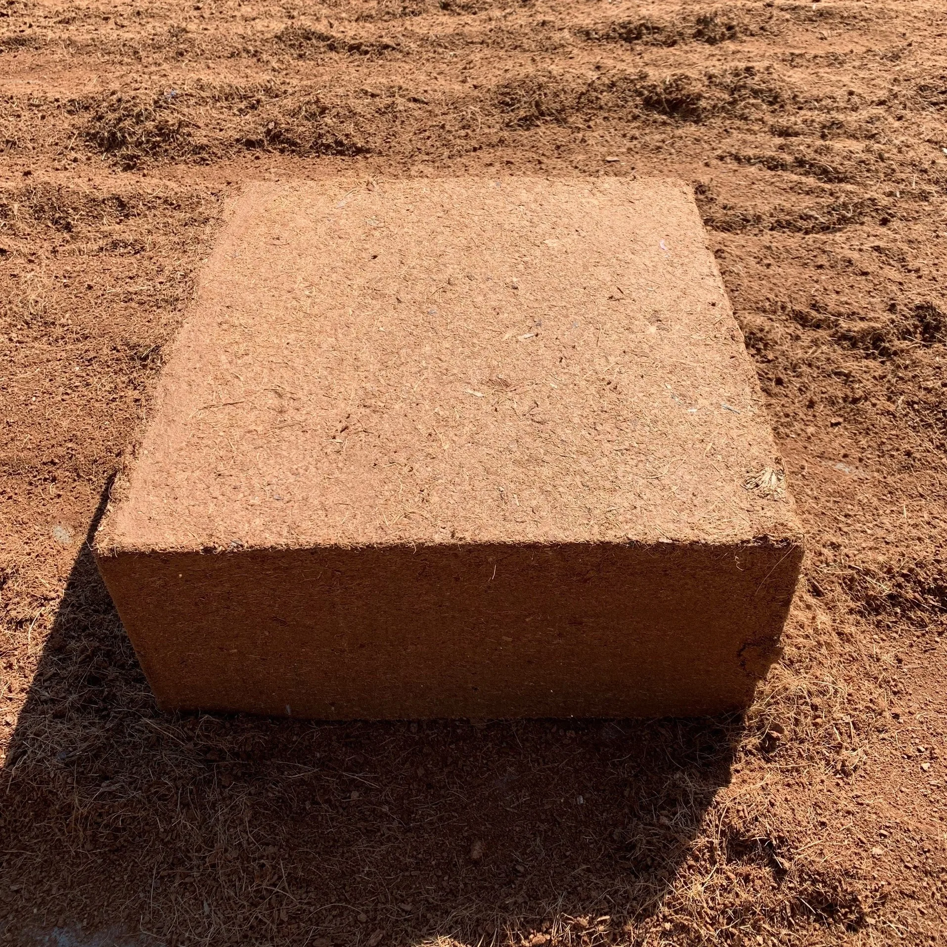 Cocopeat 5 кг тюки Органическая натуральная Кокосовая волокнистая почва оптом от производителя хорошая цена низкий минимальный заказ