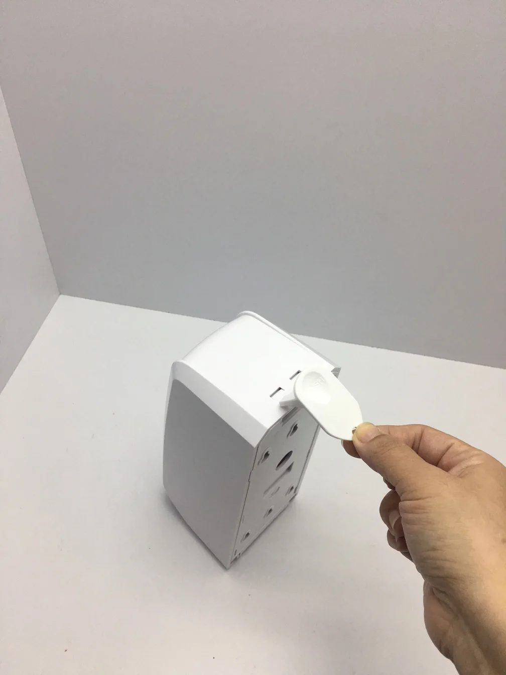 Taiwan made Foam 1000 ml manual no dripping wall mounted soap dispenser for bathroom