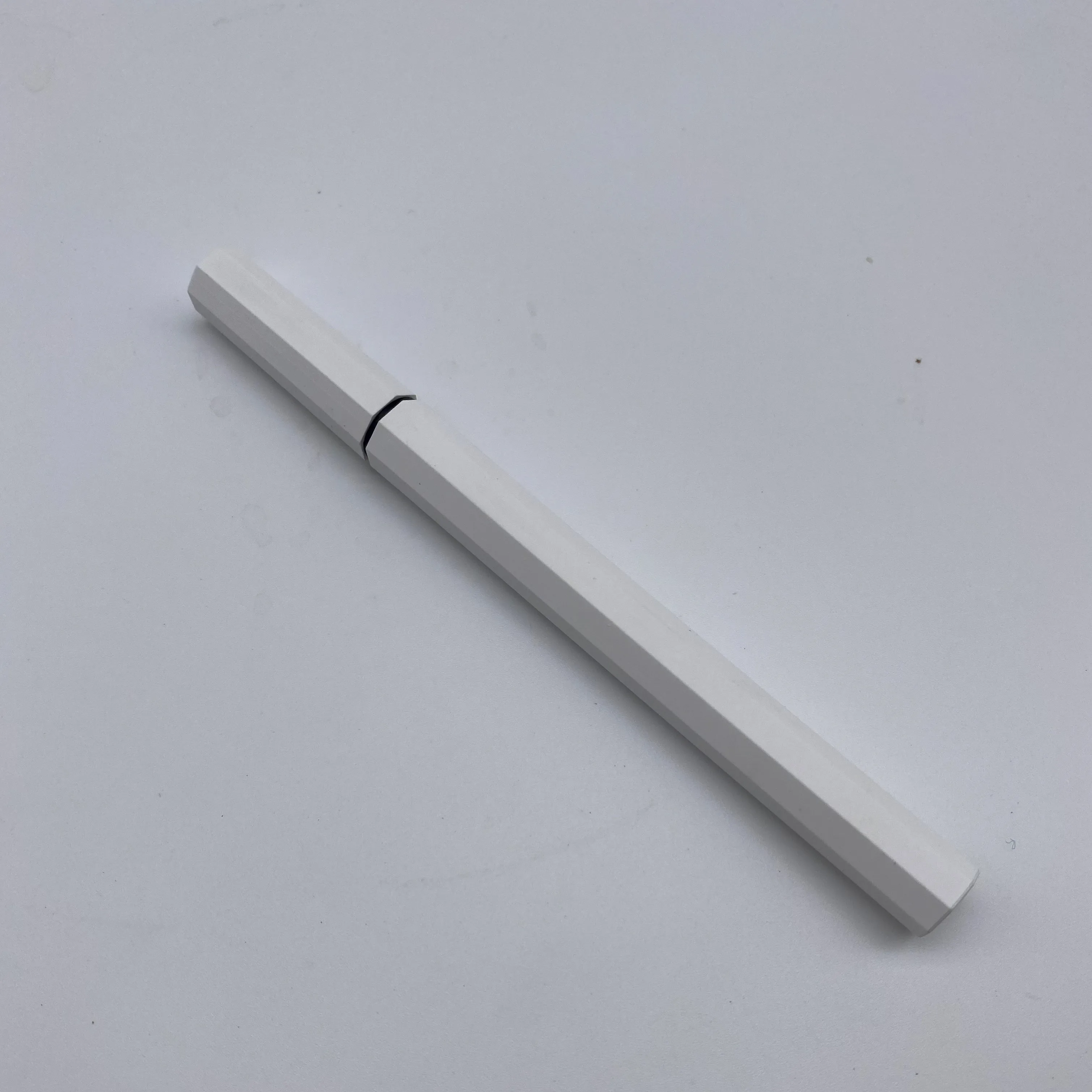 Белая восьмиугольная жидкая подводка для глаз на заказ