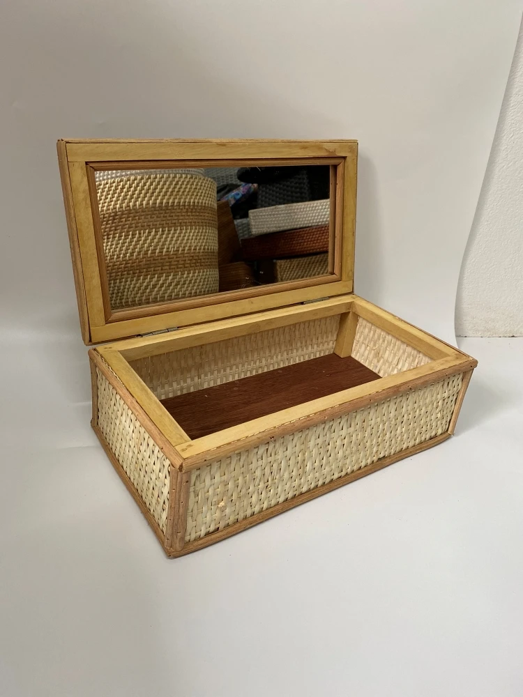 Top Quality Rattan Make up Basket With Mirror Inside -  Set 2 pieces Eco Friendly Basket For Picnic, Makeup Tool, Multifunction