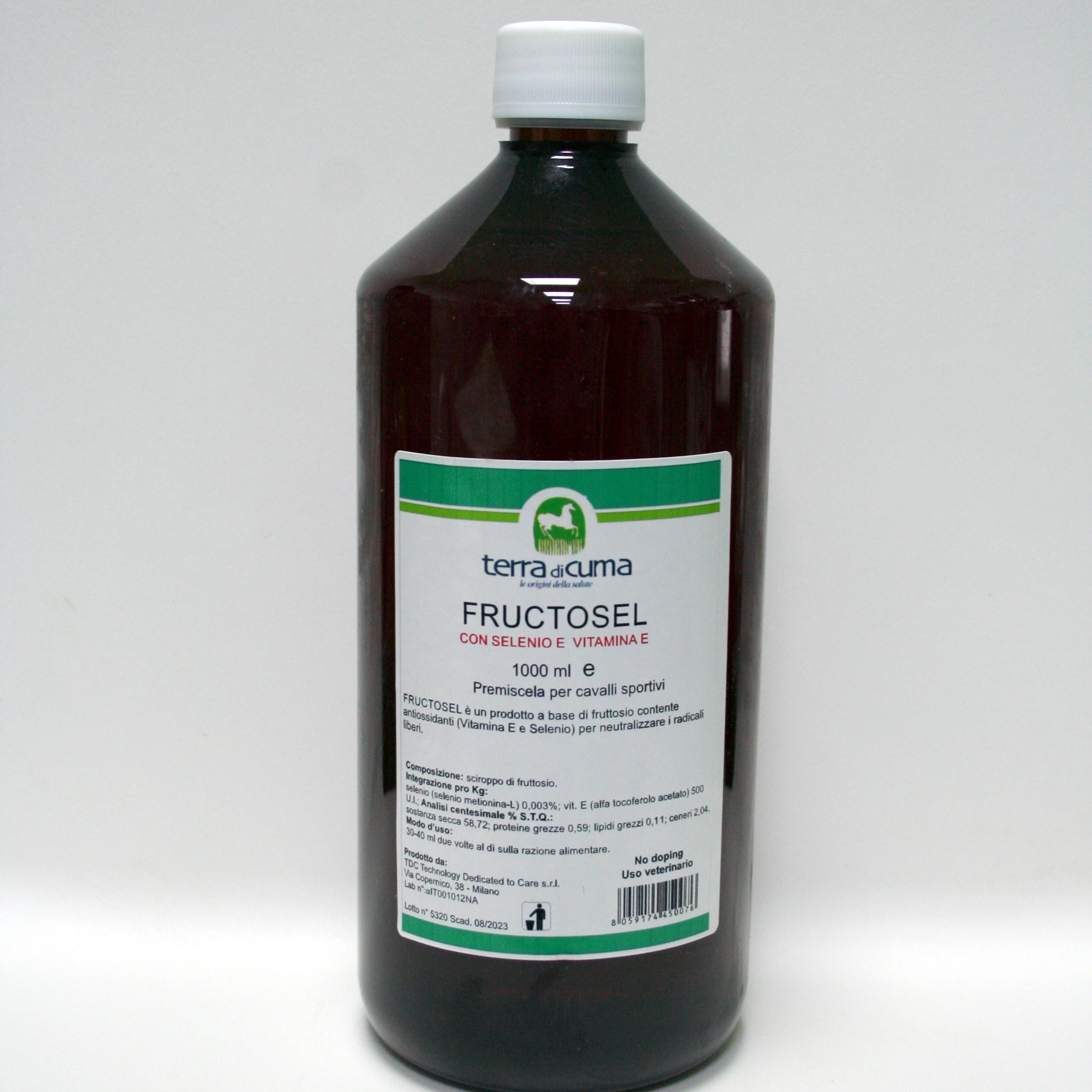 
FRUCTOSEL Complementary Feed for Race Horses based on fructose glucose and maltodextrin with Vitamin E and Selenium 1 Liter 