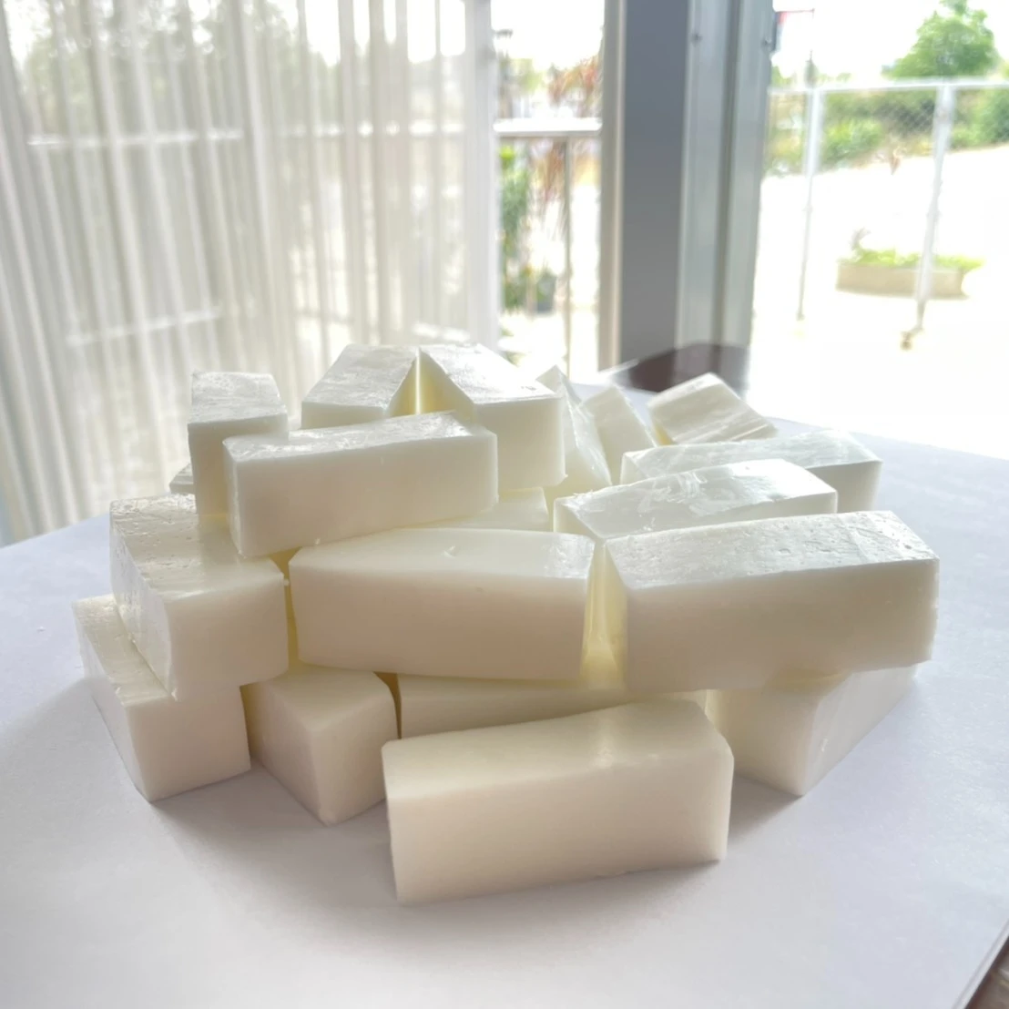 
Quality Wholesale Natural White Melt And Pour Glycerin Soap Base For Soap Making Manufacturer From Thailand 