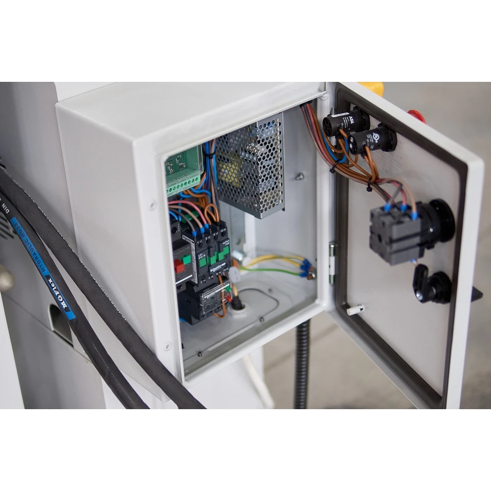 
Press for assembly of cardan shafts and replacement of intermediate bearings GOLIATH 