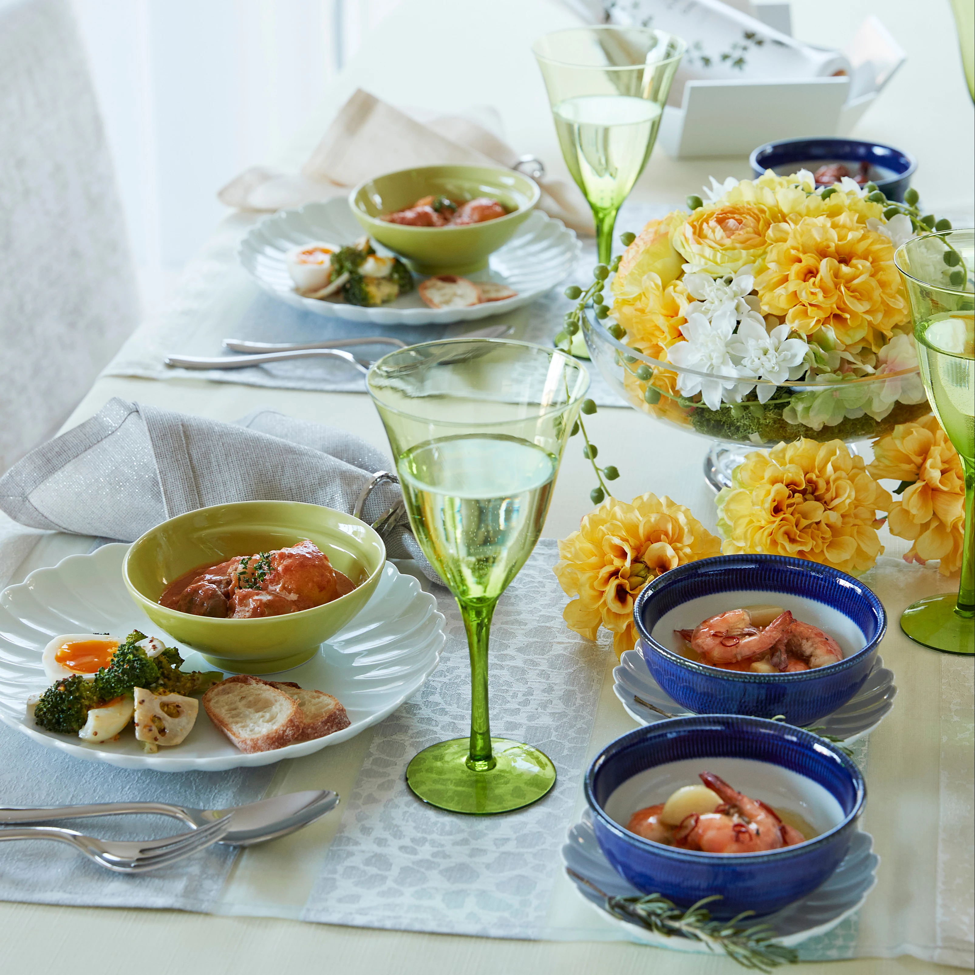 2021 Japanese Style New Design Dinnerware Plates and Bowl Tableware Sets Restaurant Hotel Home