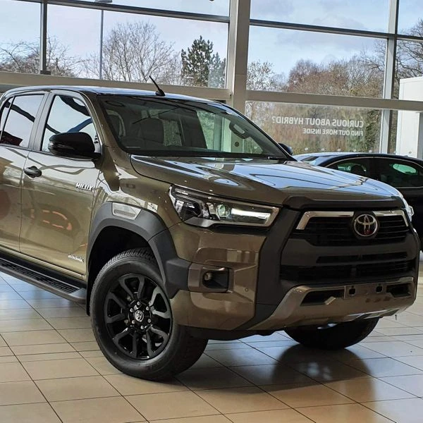 Довольно используемый 2019 использованный пикап Hilux 4x4 по договоренности