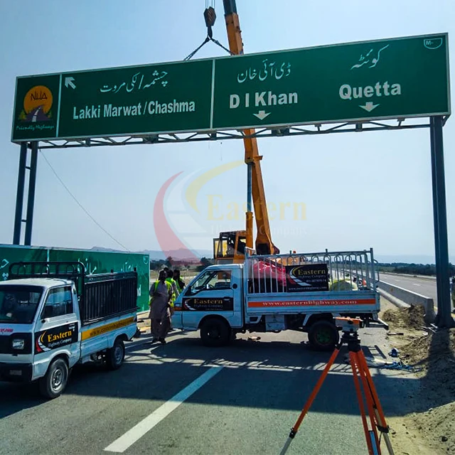 High Intensity Prismatic Traffic Safety Reflective Signs Sign board