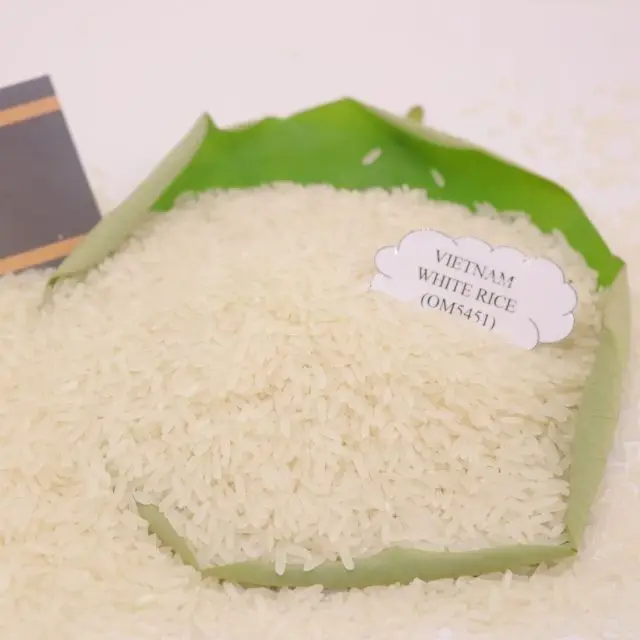 Vietnam Long Grain White Rice Wholesale Price - Delicious OM 5451 Rice 5% Broken