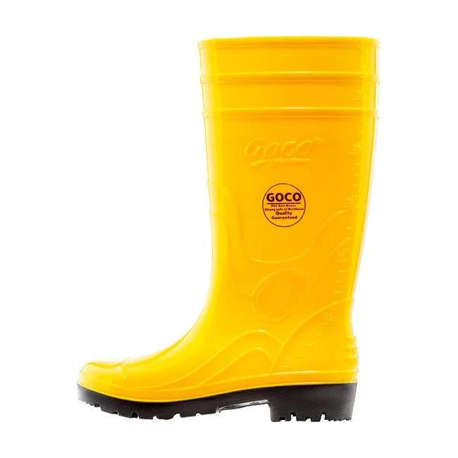 Good Quality Safety Gumboots In Yellow and Black Safety Rain Boot Waterproof Suitable For Construction Sites Farmland or Factory