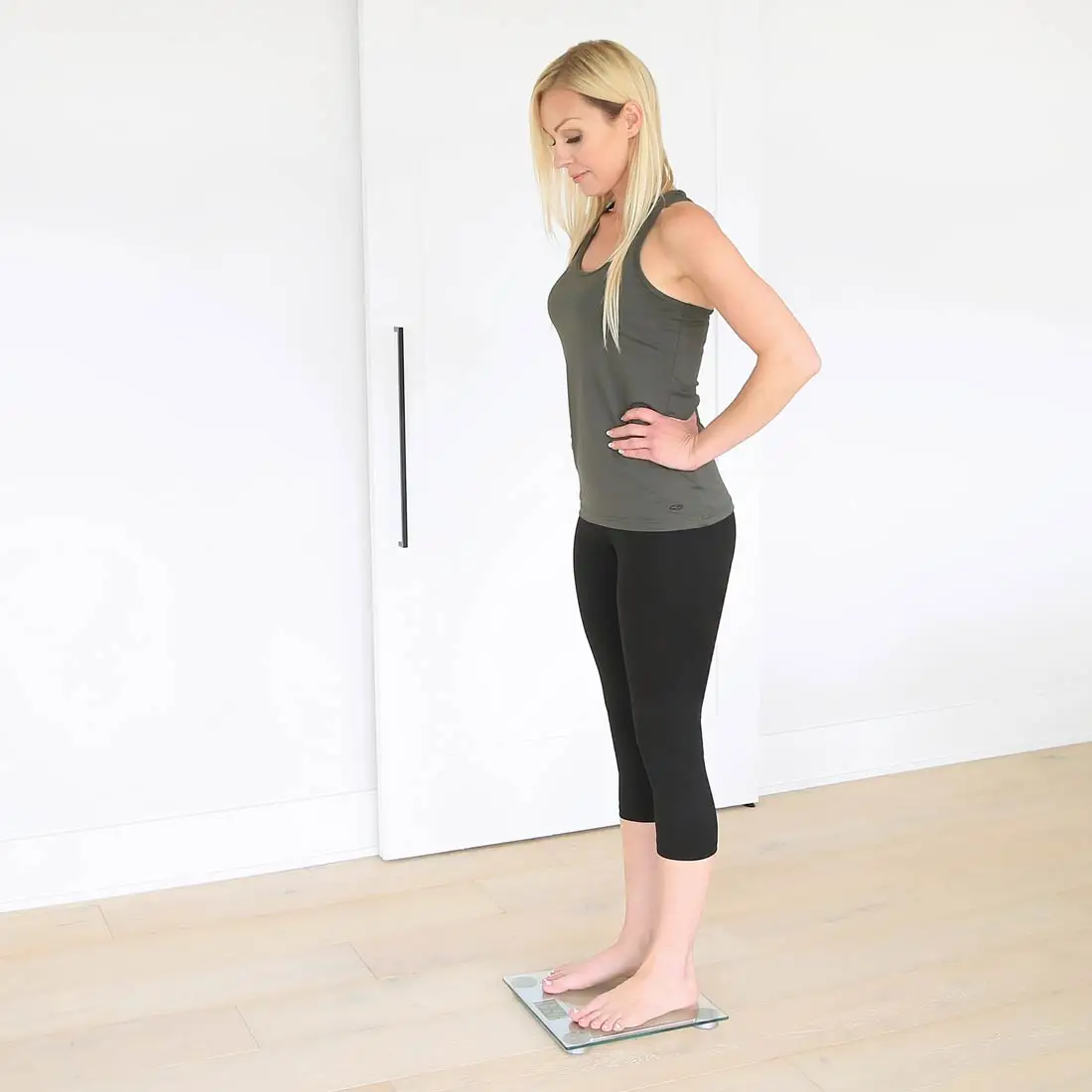 
Glass & Chrome Bathroom Scale 