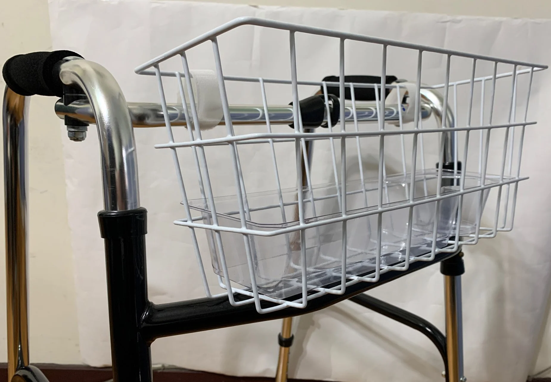 Steel wire walker basket with blister tray for Adult Elderly disable, easy moving & storage