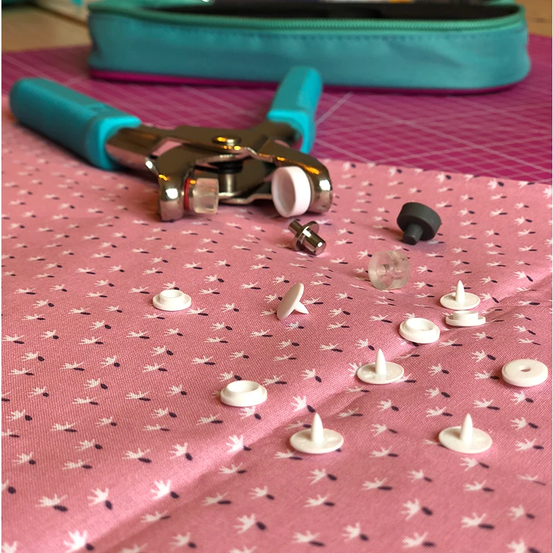 Набор принадлежностей для шитья Prym Vario плоскогубцы с инструментами пирсинга и защелок крепежей люверсов джинсовых пуговиц