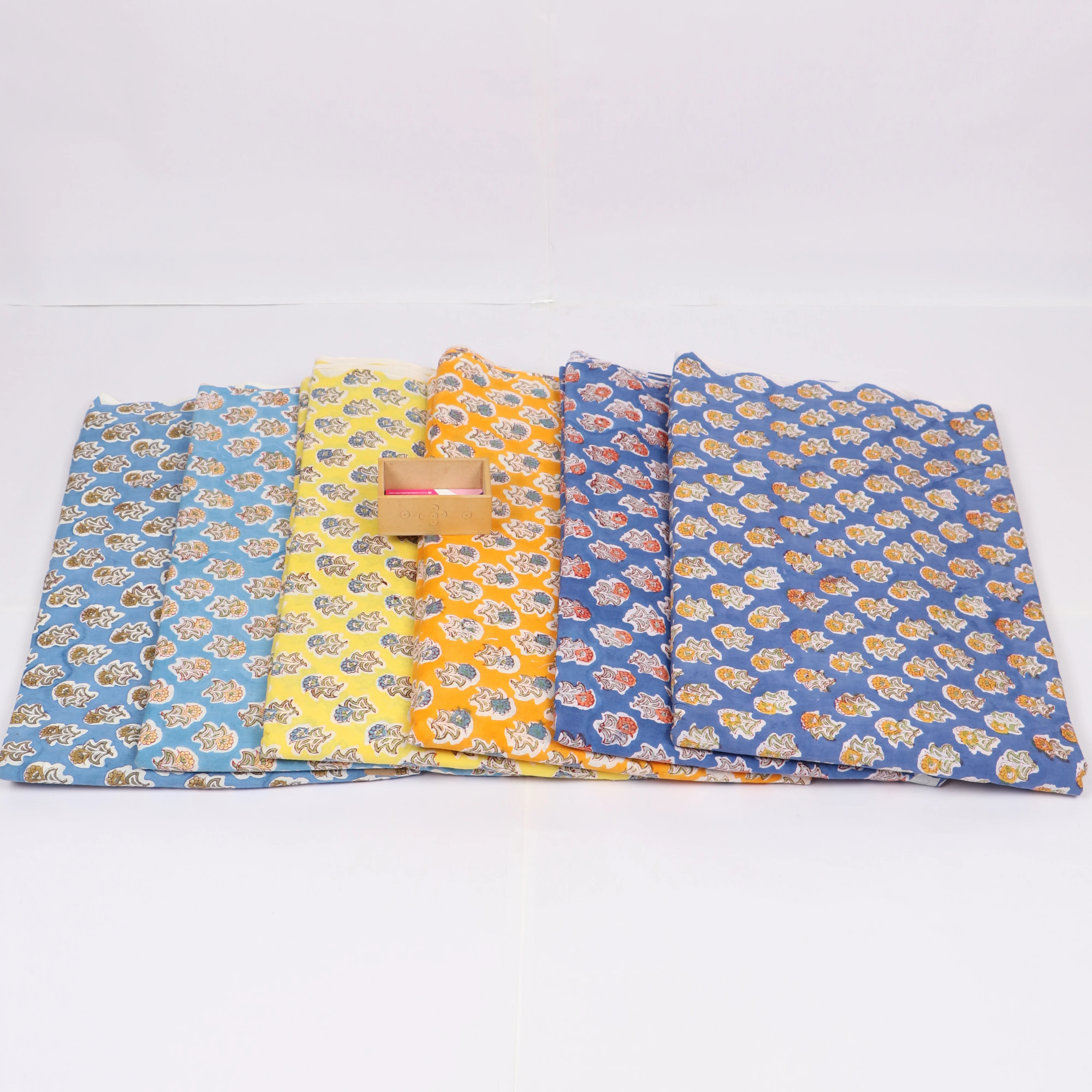 Woven Comb Shirt Dress Twill Fabric Stock Lot Roll Textile for Pant Bags Jacket Cloth Wholesale 100 Cotton Women Cover Toy