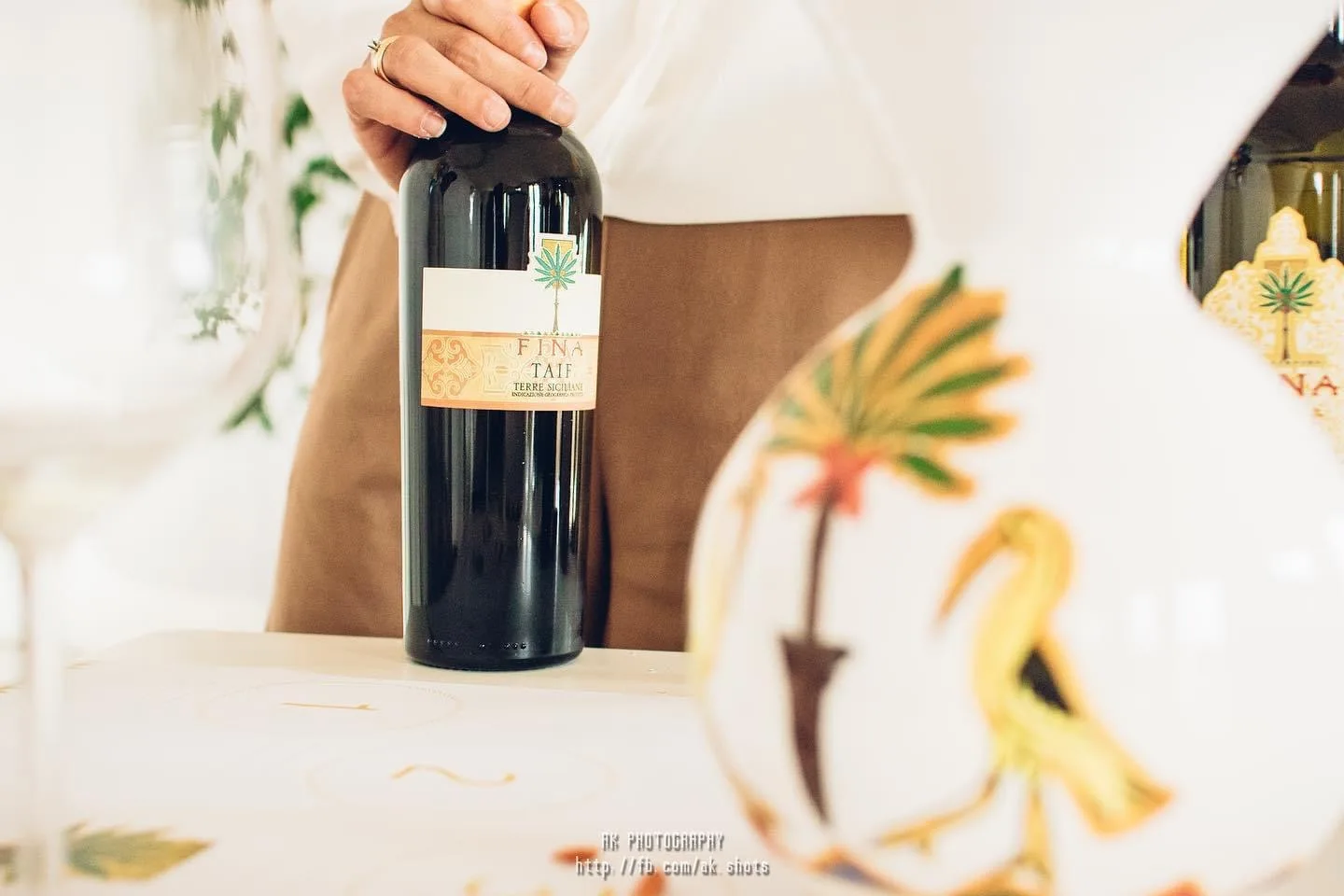  Сделано в Италии Ароматизированная стеклянная бутылка Traminer/ Sauvignon Blanc 0 75 белый цвет
